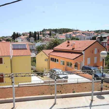 Apartments And Rooms With Parking Space Mali Lošinj Eksteriør bilde