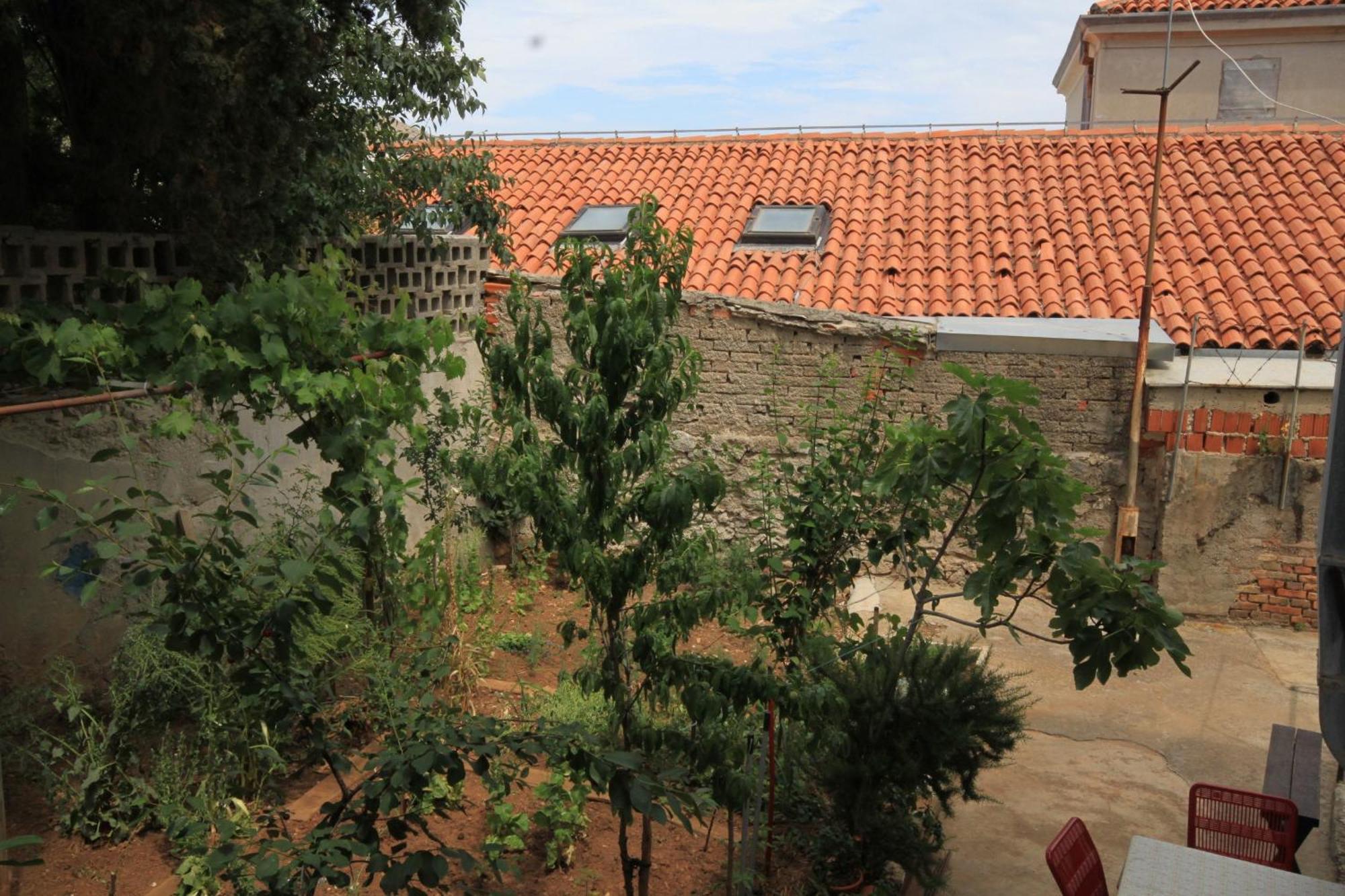 Apartments And Rooms With Parking Space Mali Lošinj Eksteriør bilde