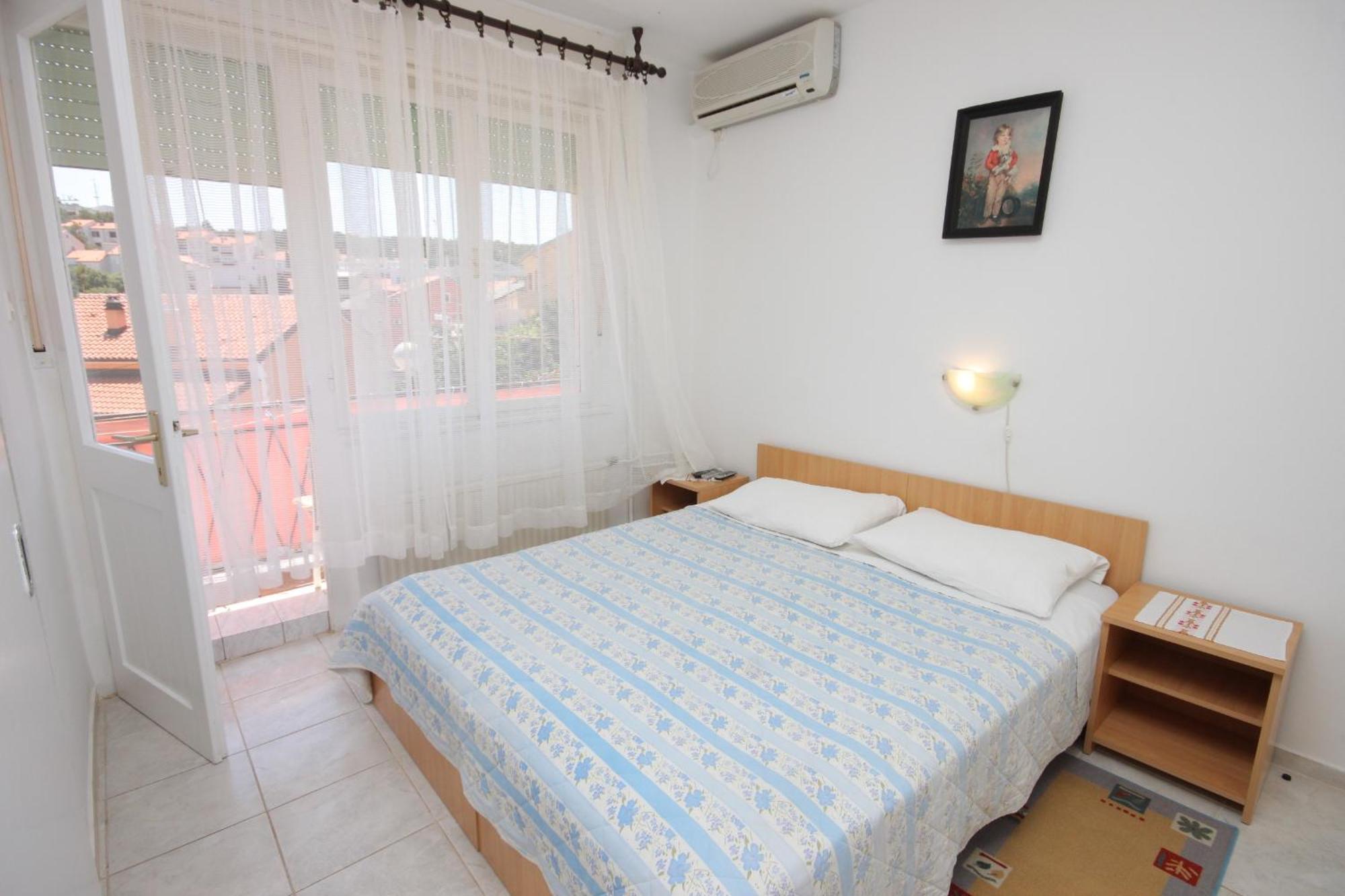 Apartments And Rooms With Parking Space Mali Lošinj Eksteriør bilde