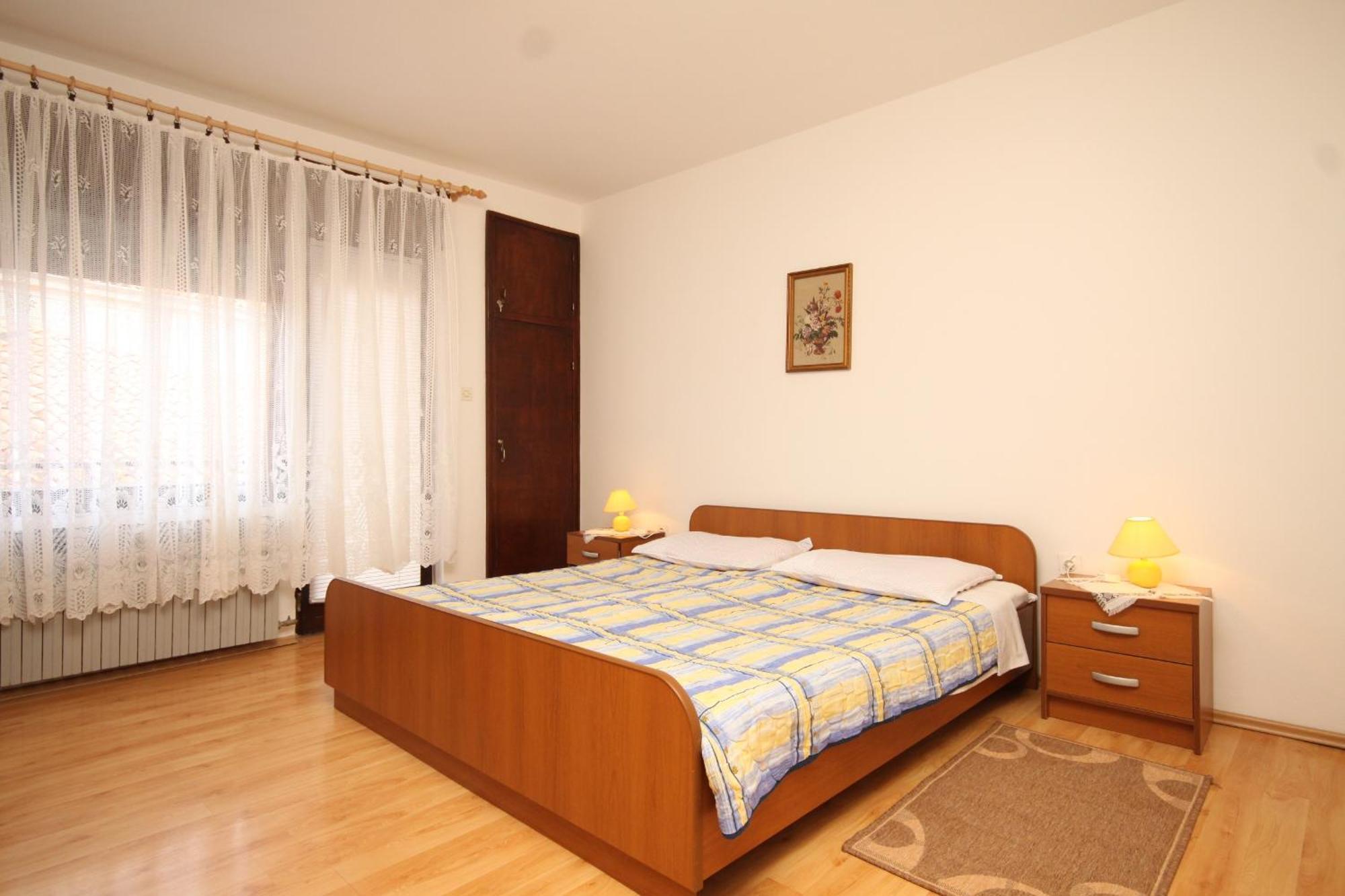 Apartments And Rooms With Parking Space Mali Lošinj Eksteriør bilde