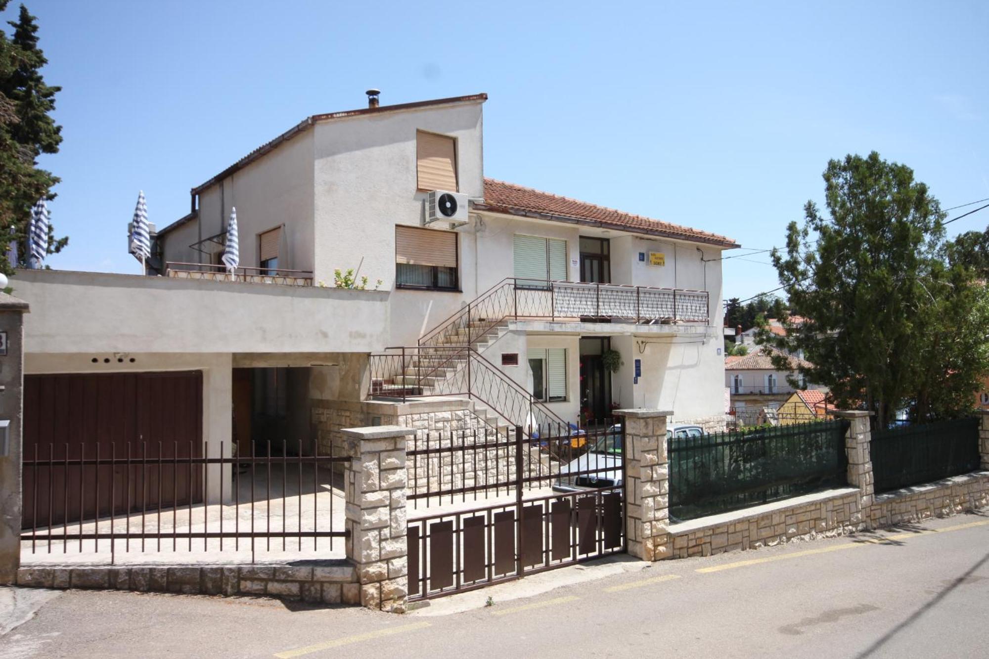 Apartments And Rooms With Parking Space Mali Lošinj Eksteriør bilde