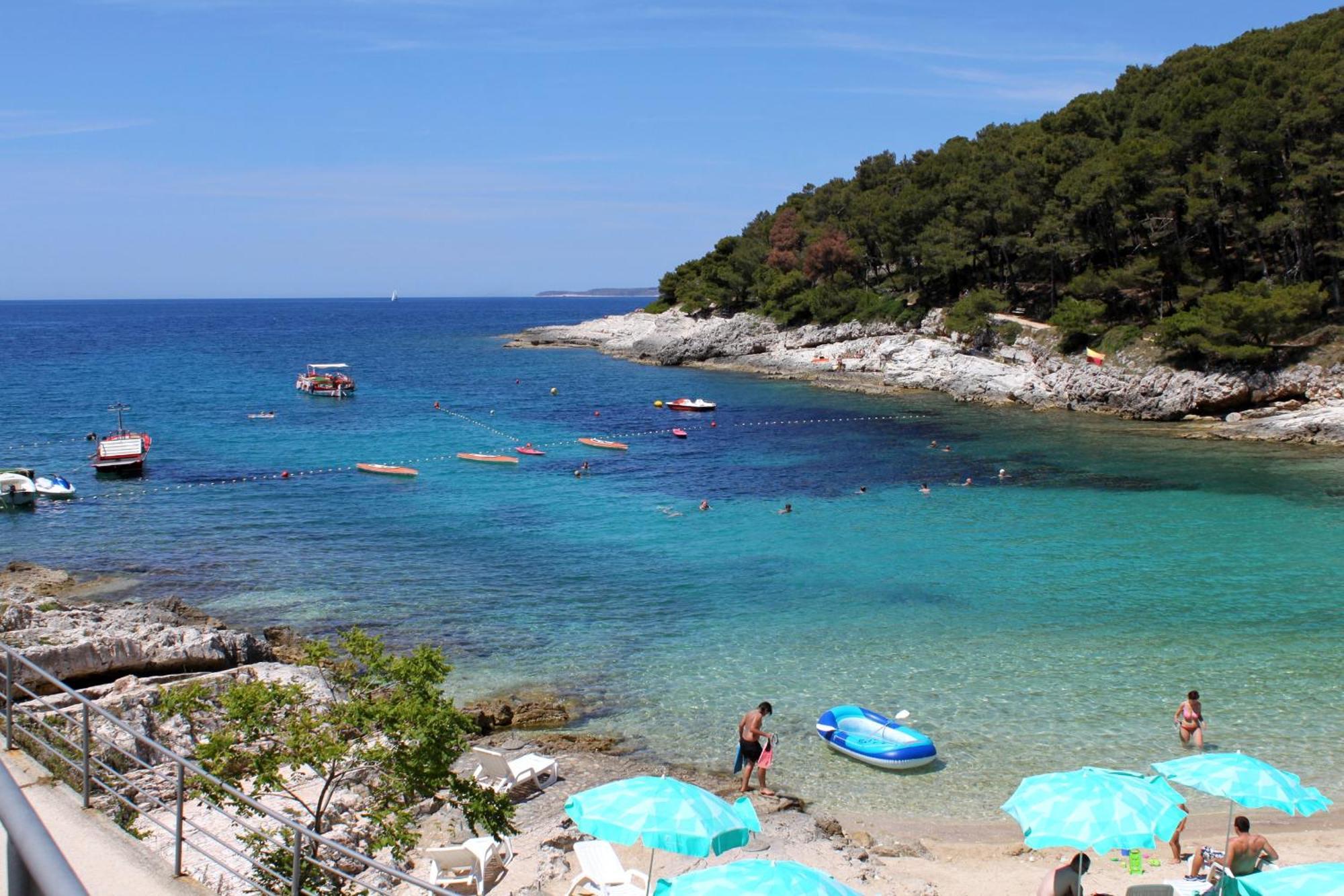 Apartments And Rooms With Parking Space Mali Lošinj Eksteriør bilde