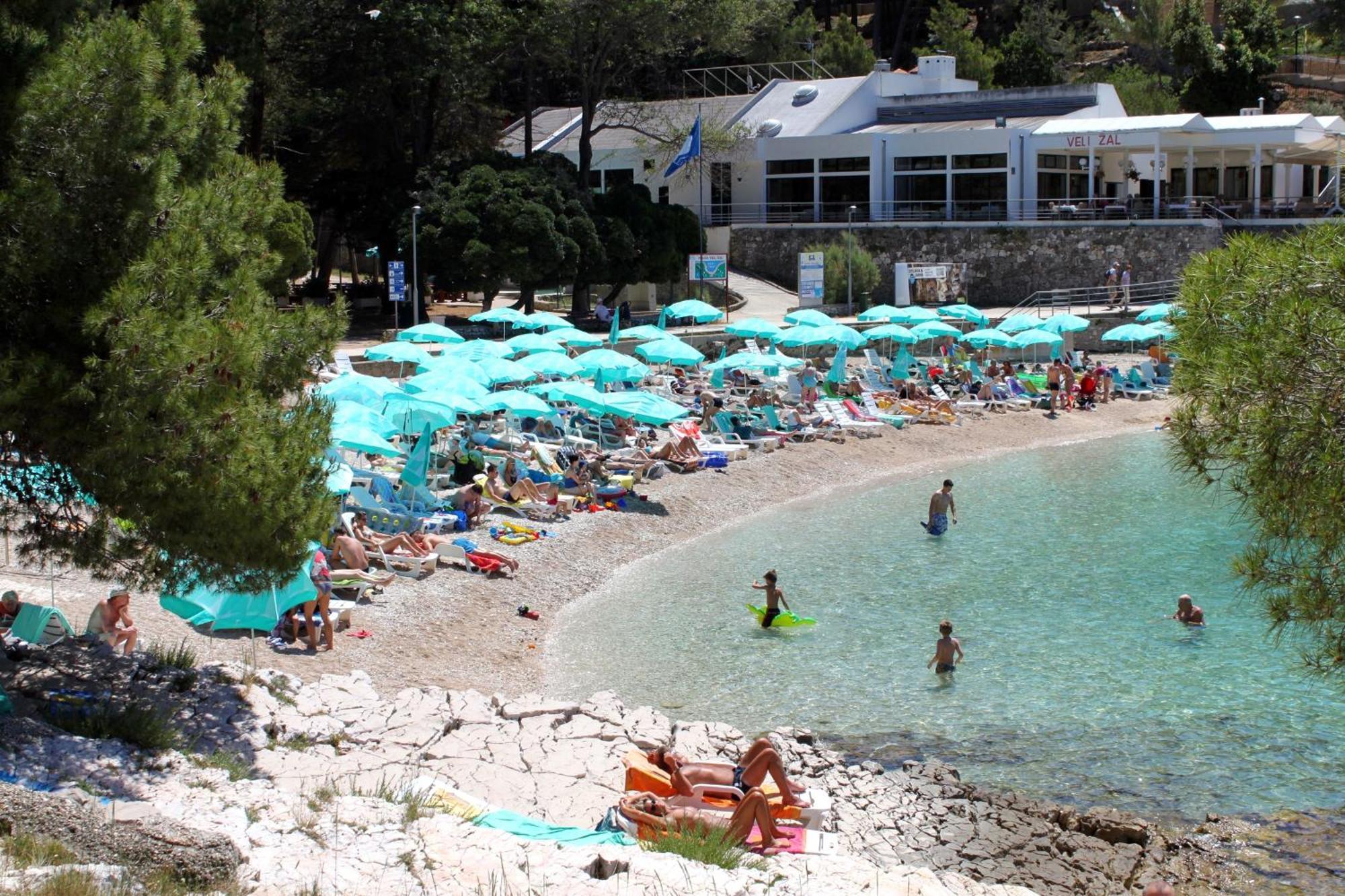 Apartments And Rooms With Parking Space Mali Lošinj Eksteriør bilde