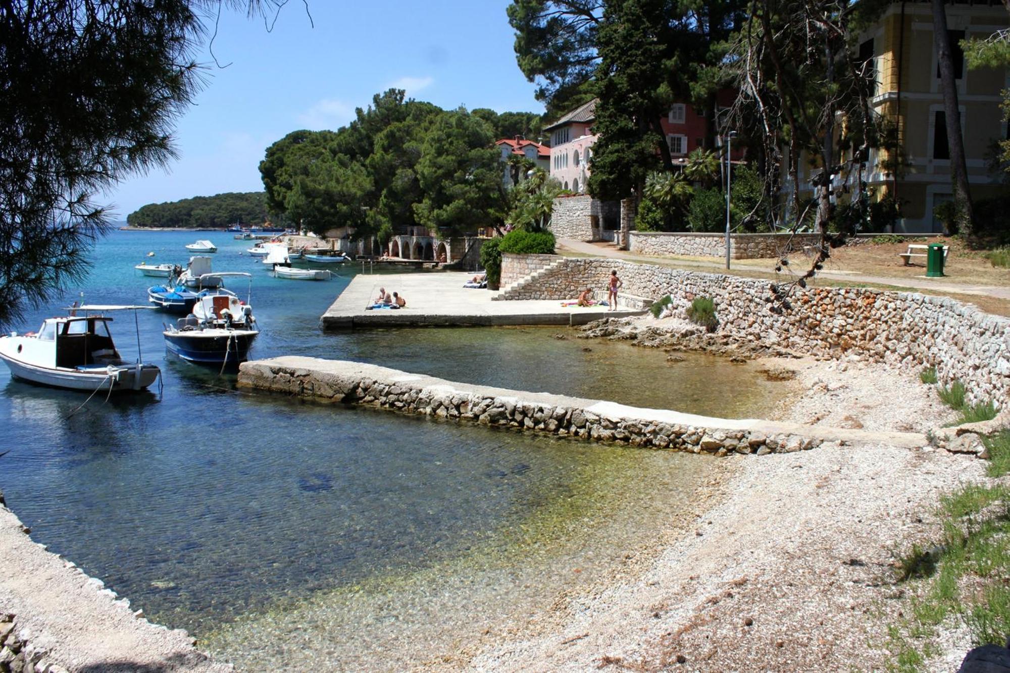 Apartments And Rooms With Parking Space Mali Lošinj Eksteriør bilde