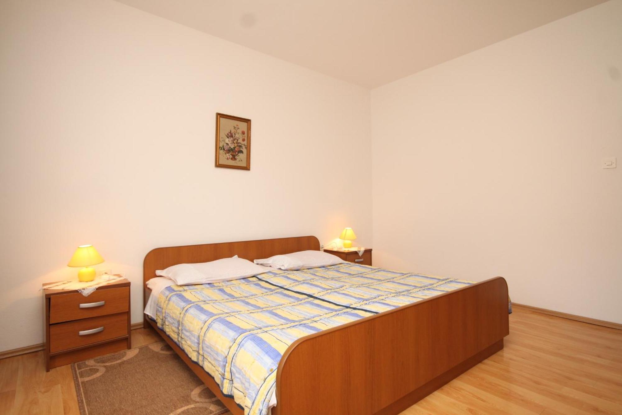 Apartments And Rooms With Parking Space Mali Lošinj Rom bilde