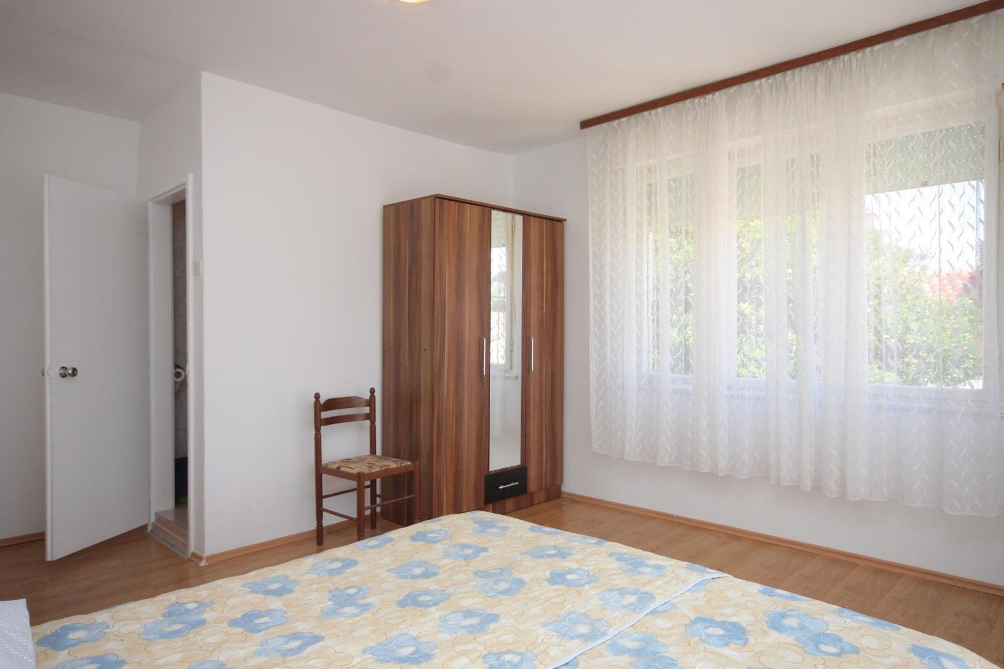 Apartments And Rooms With Parking Space Mali Lošinj Rom bilde